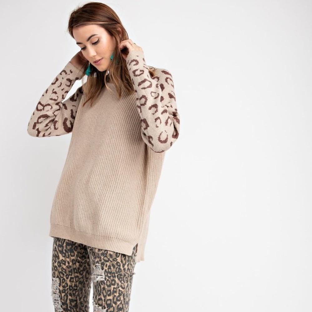 ❄️LAST3️⃣//OATMEAL LEOPARD SWEATER - Picture 2 of 6